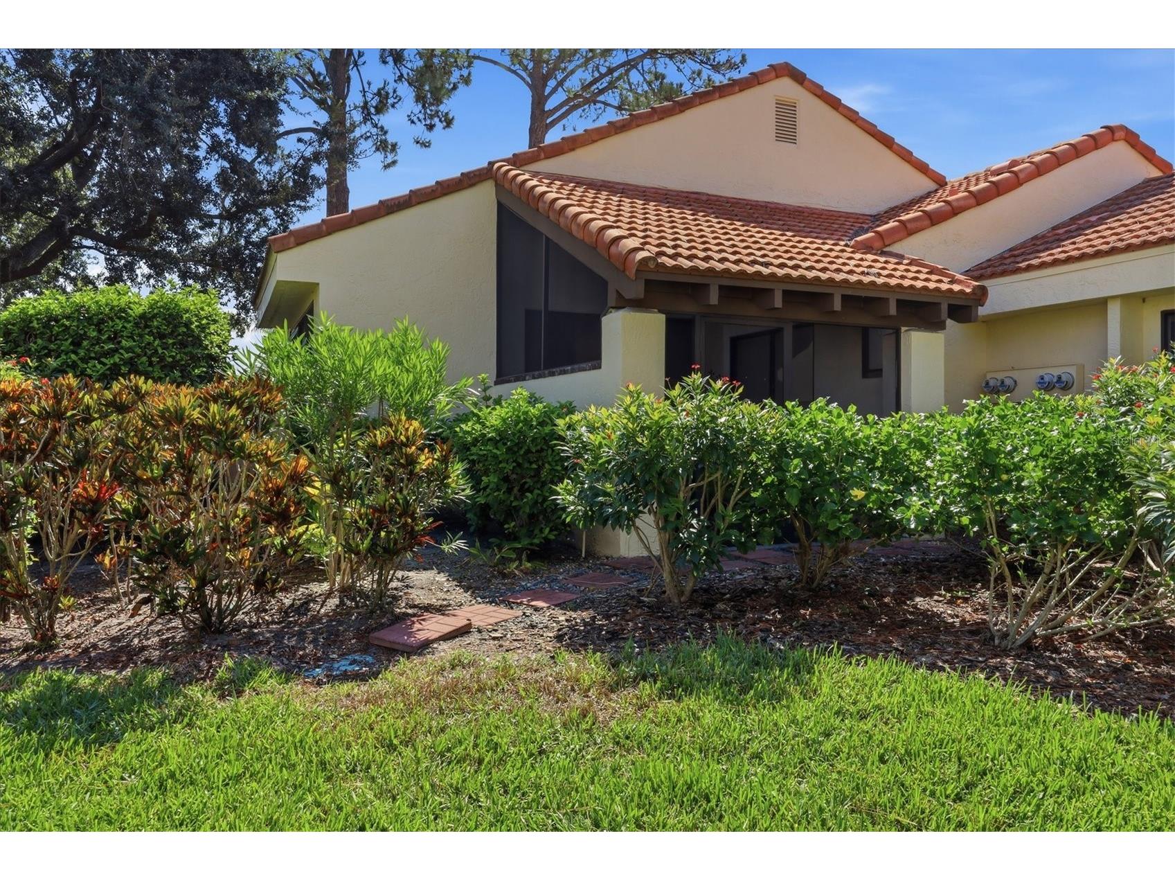 5387 Huntingwood Court #4 Sarasota FL 34235 A4698691 image4