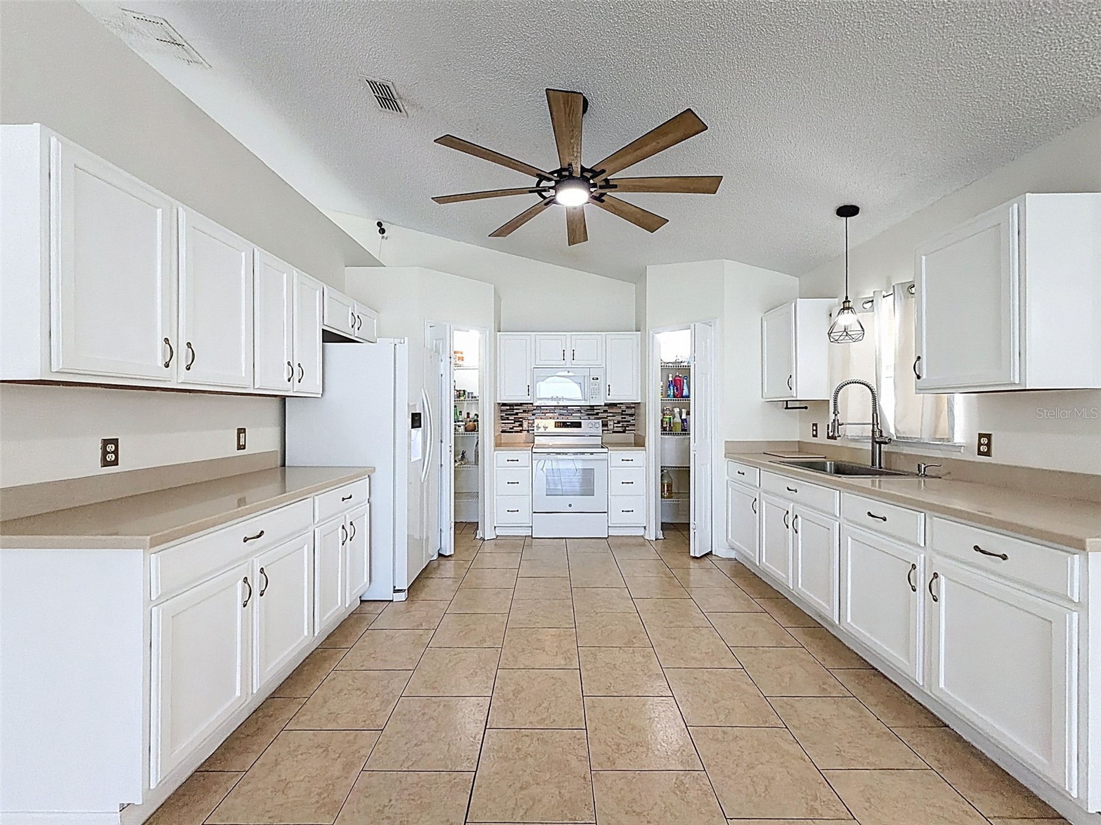 5388 Berrien Avenue Spring Hill FL 34608 W7883147 image17