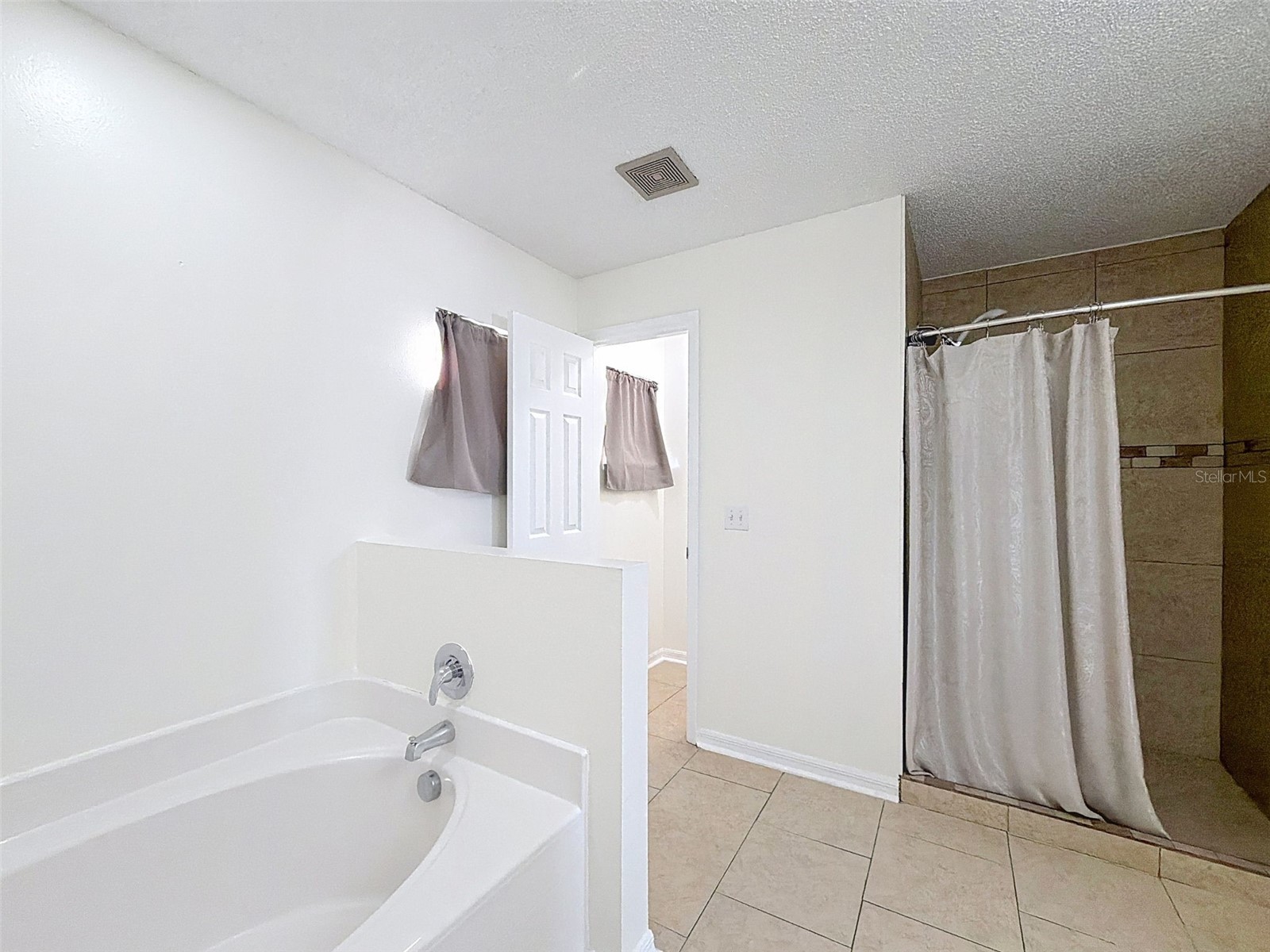 5388 Berrien Avenue Spring Hill FL 34608 W7883147 image32