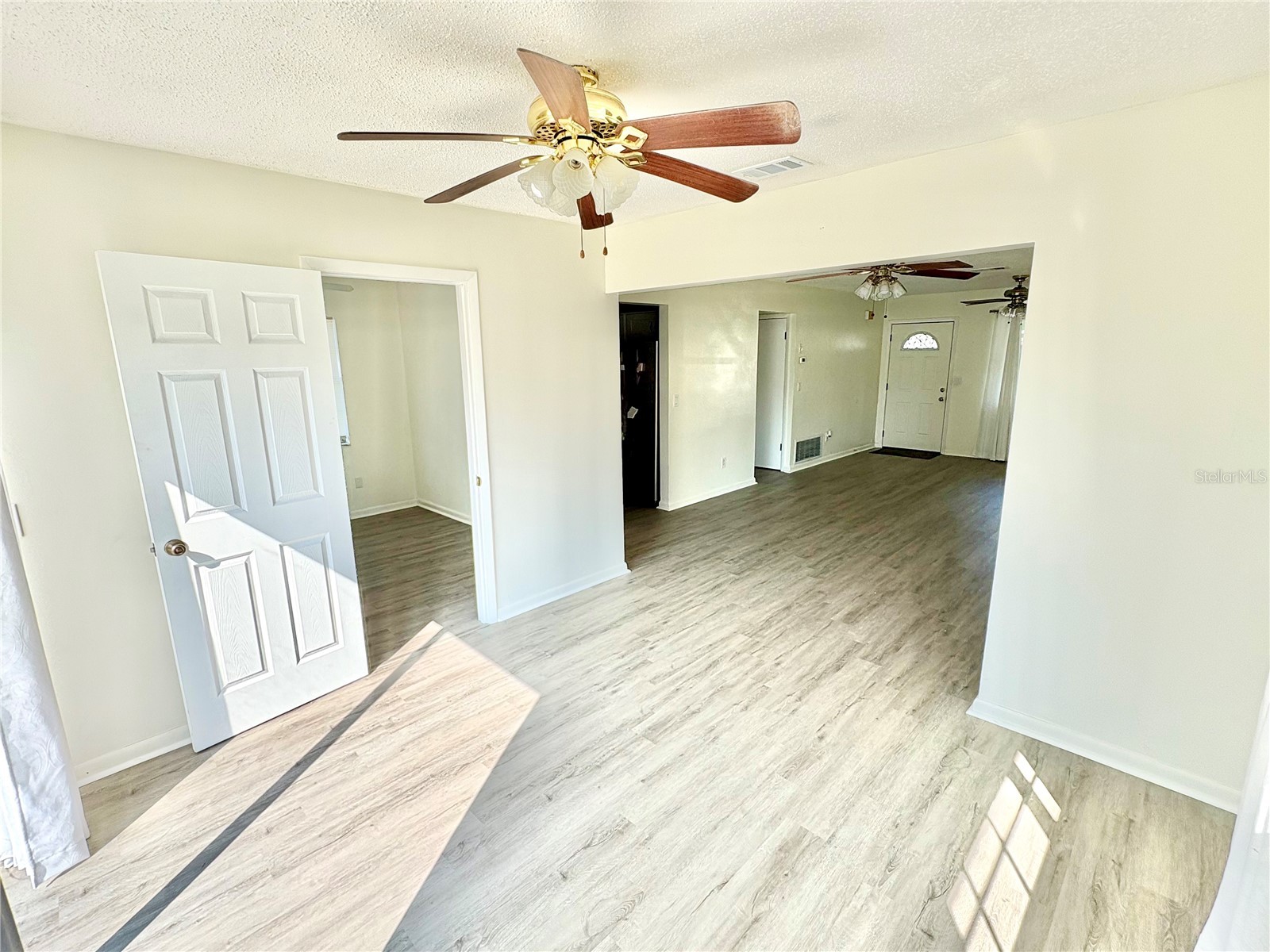 5389 Mariner Boulevard Spring Hill FL 34609 W7884581 image5