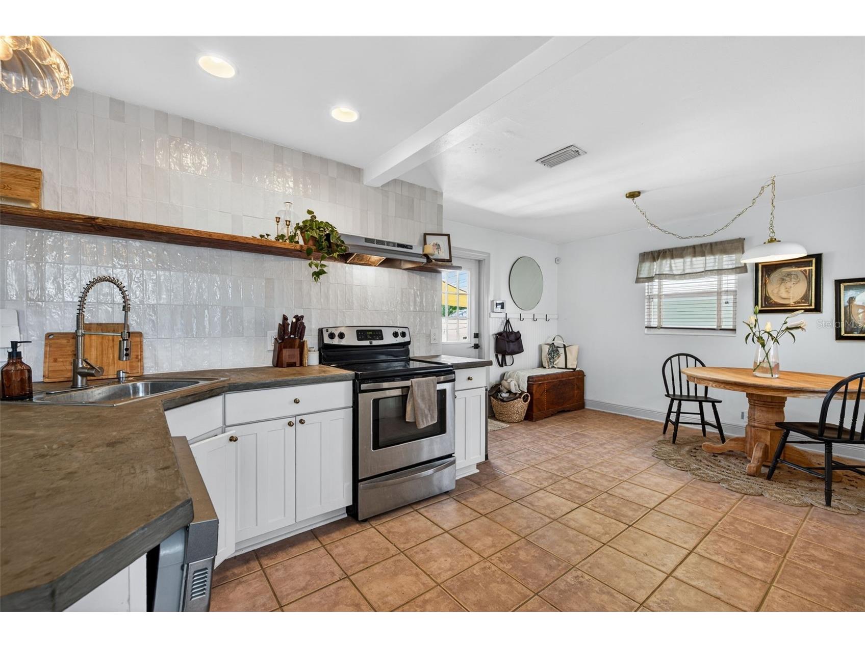 539 36th Avenue N Saint Petersburg FL 33704 TB8509102 image11