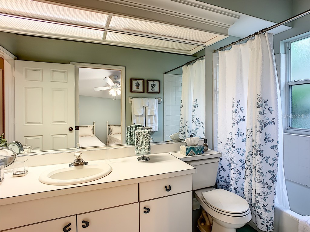 539 Fallbrook Drive Venice FL 34292 A4655767 image40