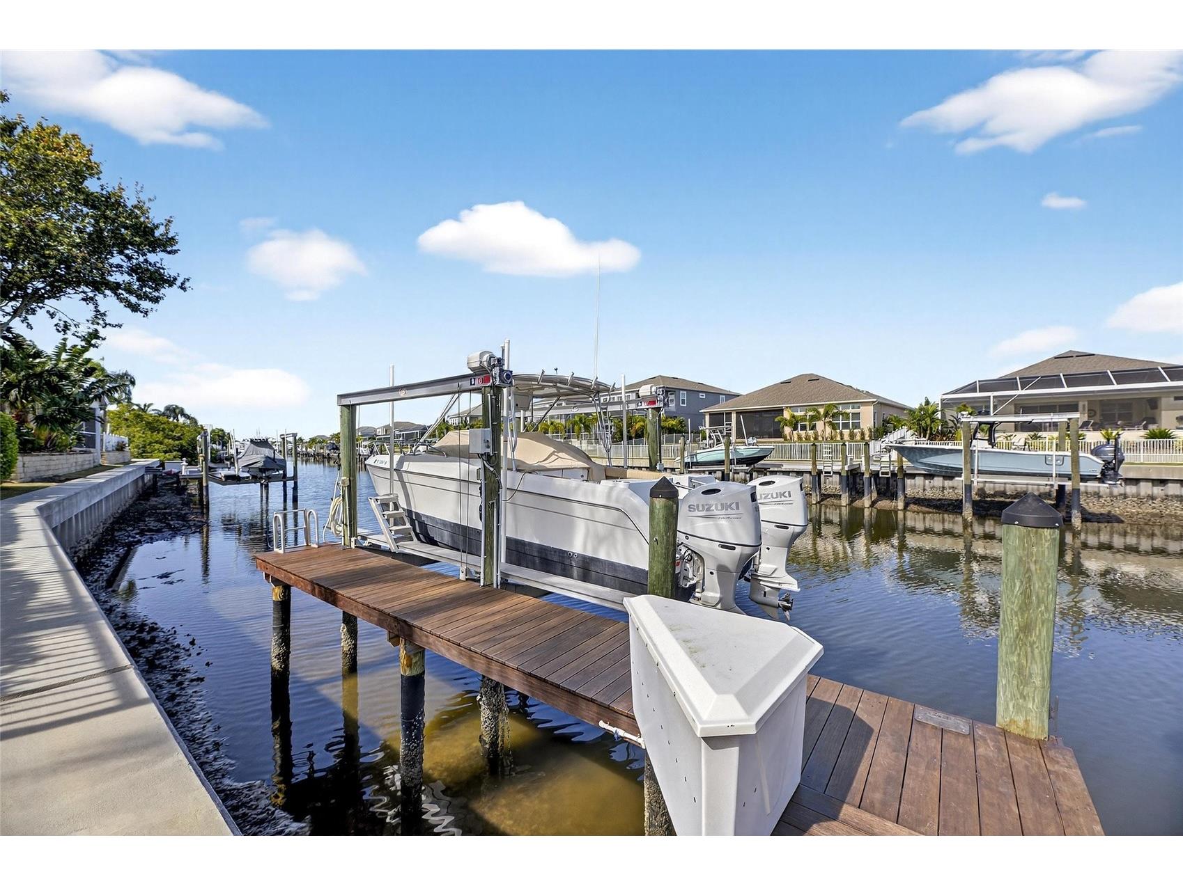 539 Islebay Drive Apollo Beach FL 33572 - BISCAYNE CANAL TB8448327 image4