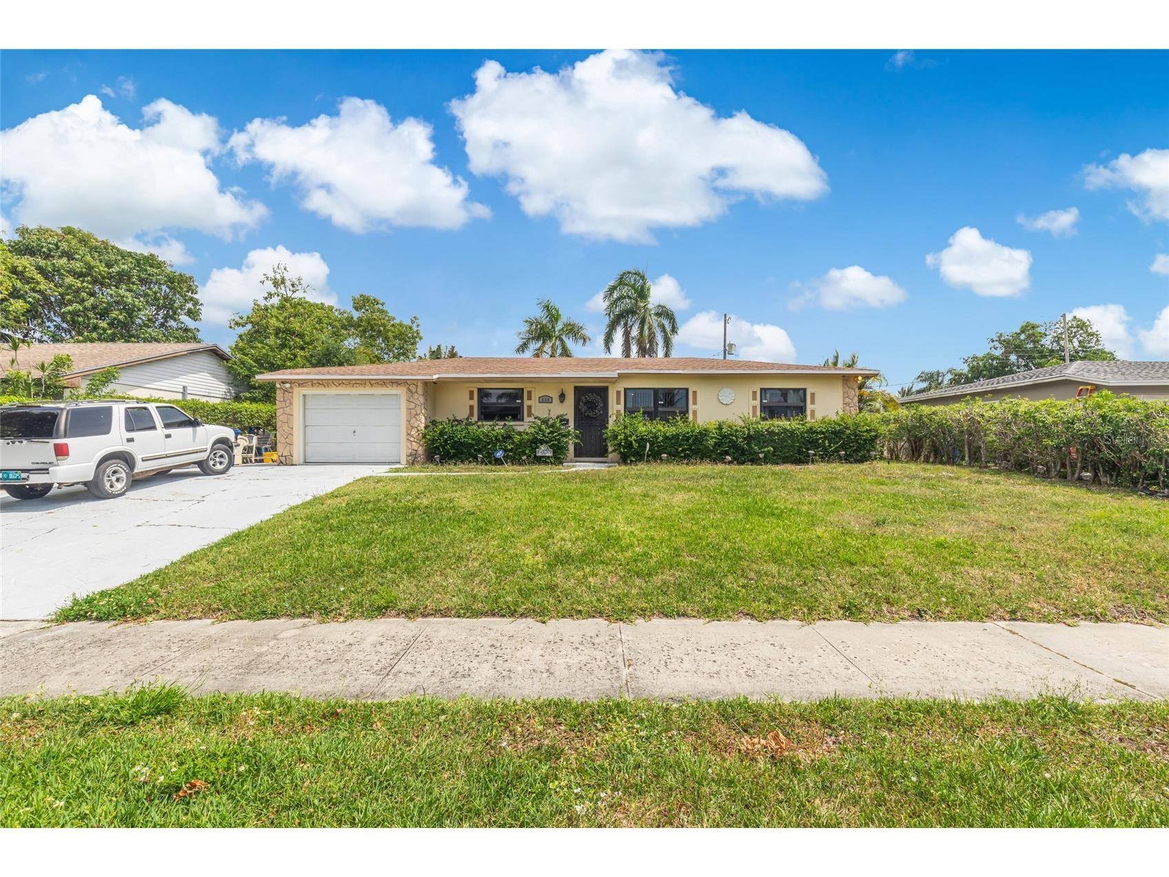 539 Sabal Palm Drive Lake Park FL 33403 O6408043 image1