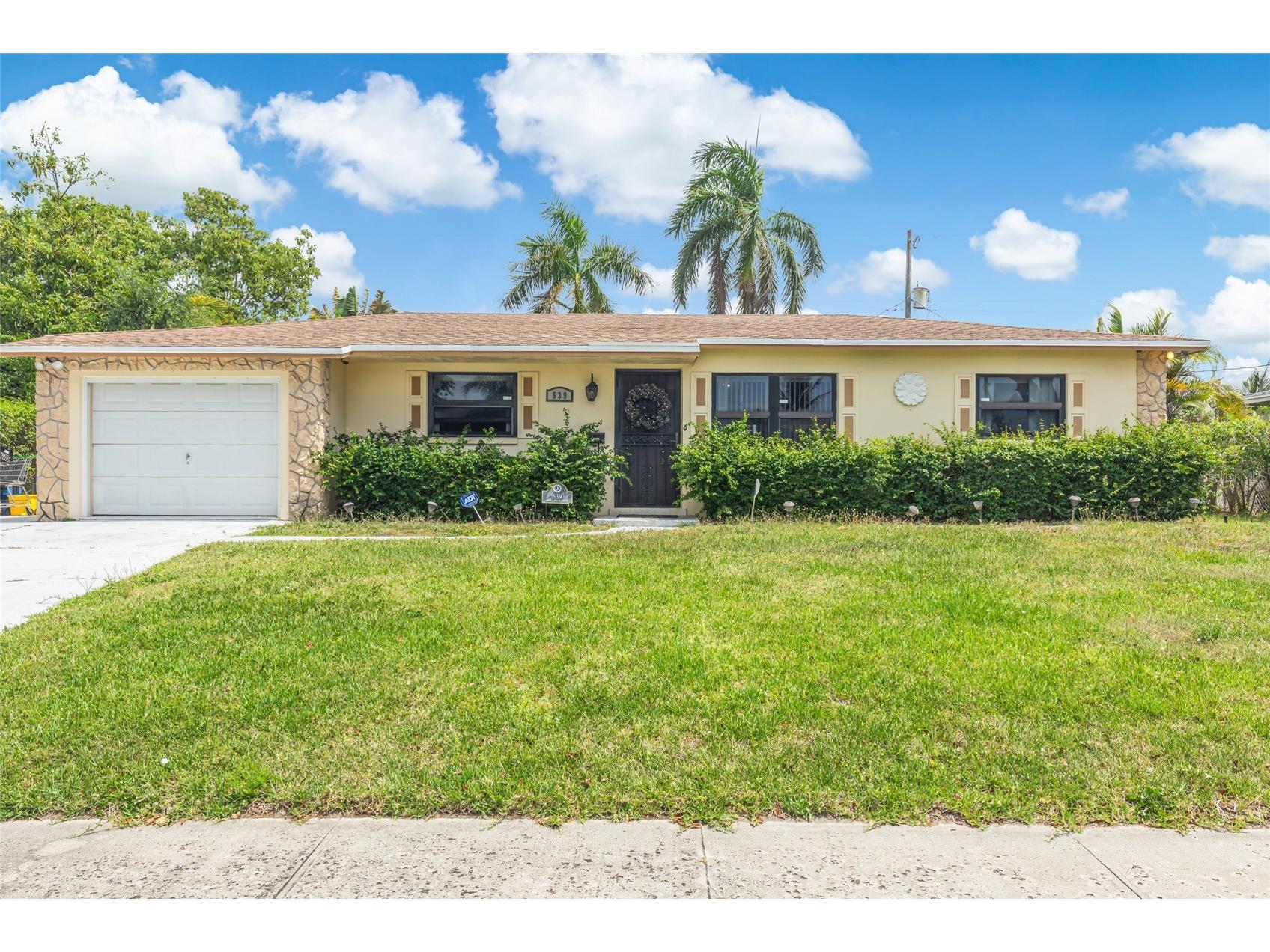 539 Sabal Palm Drive Lake Park FL 33403 O6408043 image2