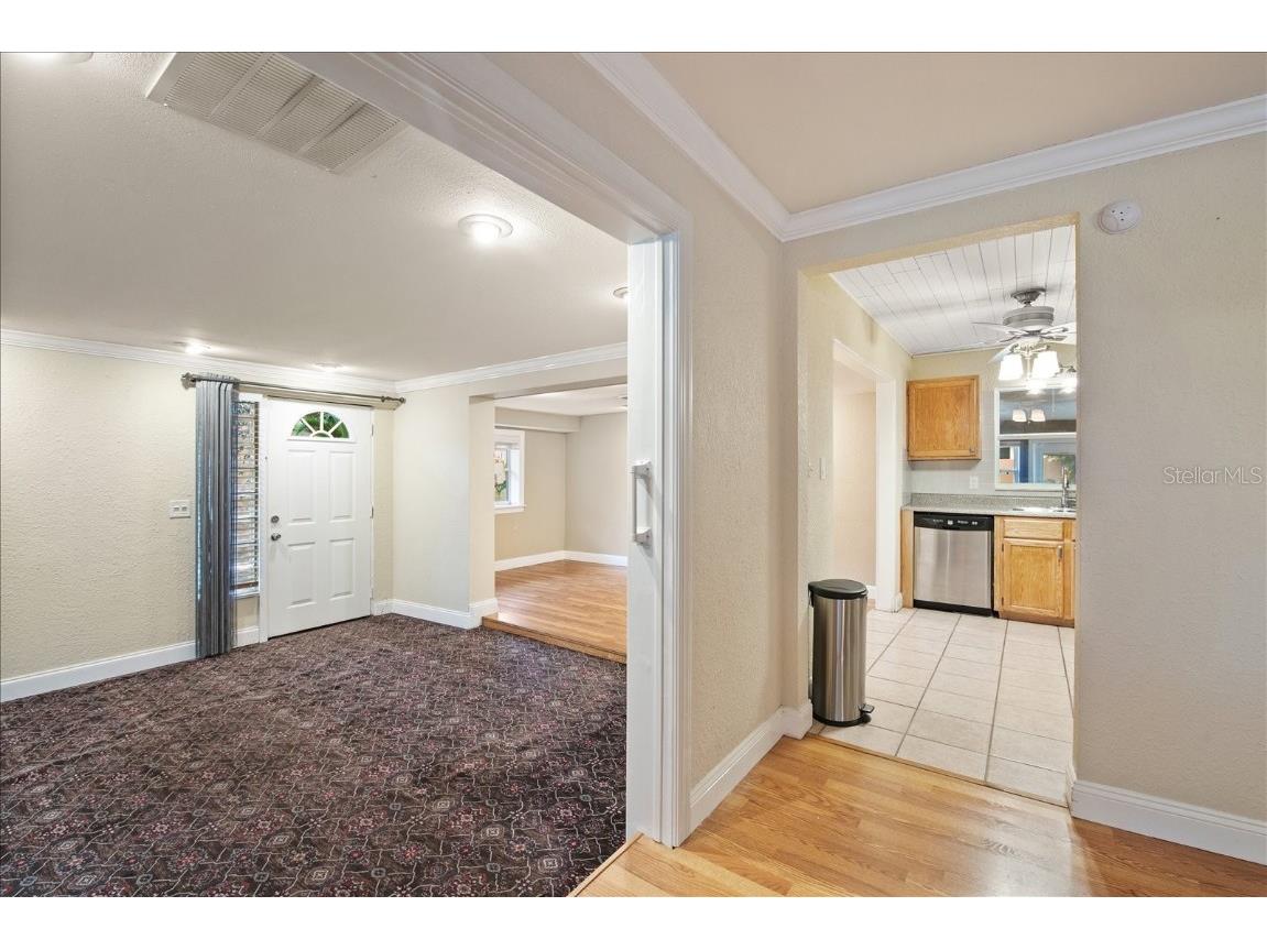 5390 48th Avenue N Saint Petersburg FL 33709 TB8416666 image10