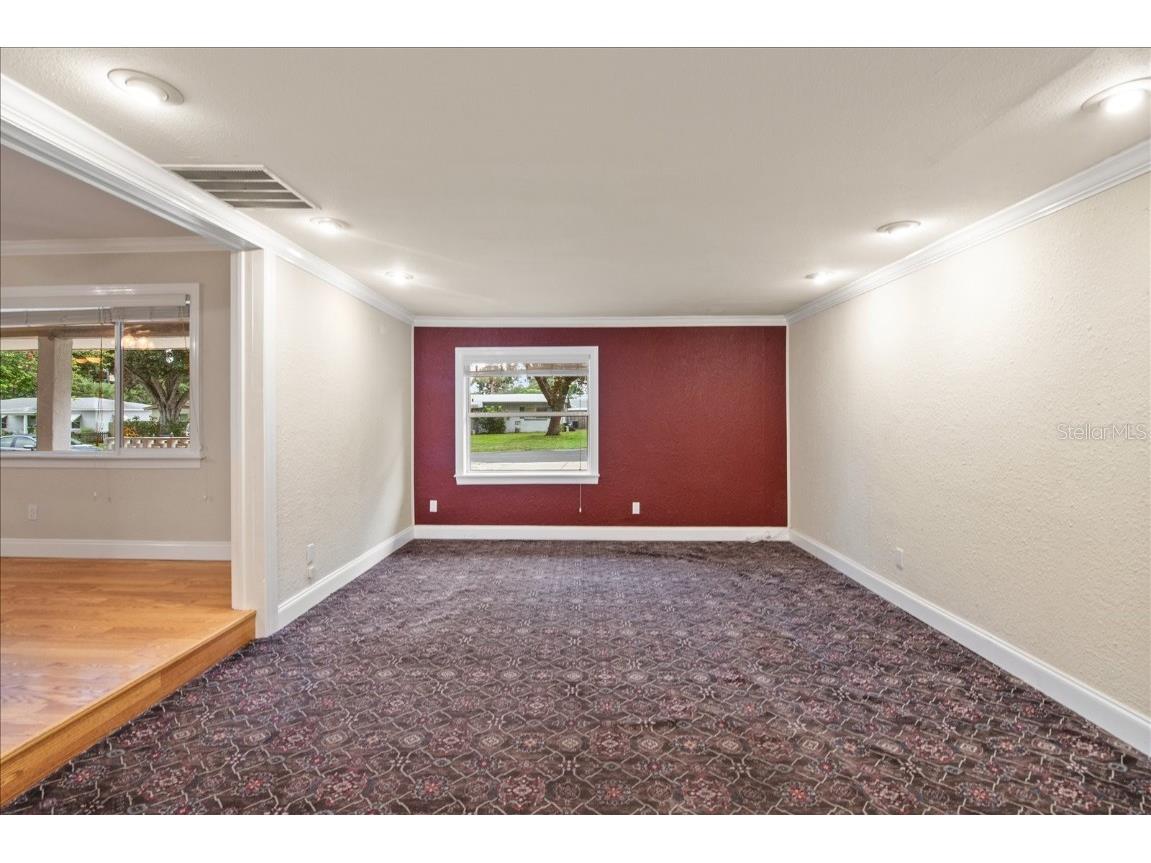 5390 48th Avenue N Saint Petersburg FL 33709 TB8416666 image11