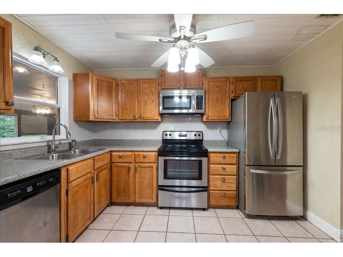 5390 48th Avenue N Saint Petersburg FL 33709 TB8416666 image15