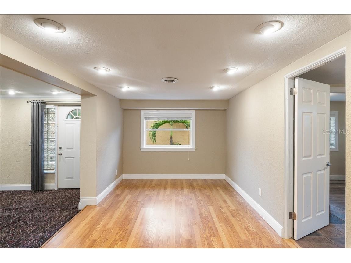 5390 48th Avenue N Saint Petersburg FL 33709 TB8416666 image17