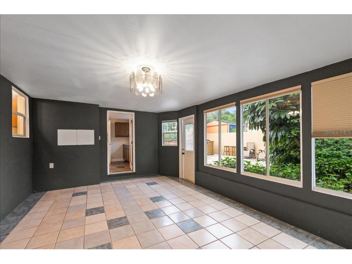 5390 48th Avenue N Saint Petersburg FL 33709 TB8416666 image21