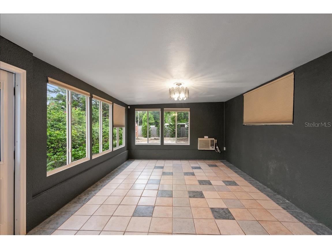 5390 48th Avenue N Saint Petersburg FL 33709 TB8416666 image22