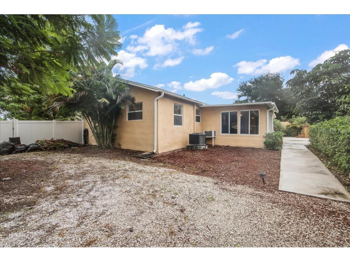 5390 48th Avenue N Saint Petersburg FL 33709 TB8416666 image32