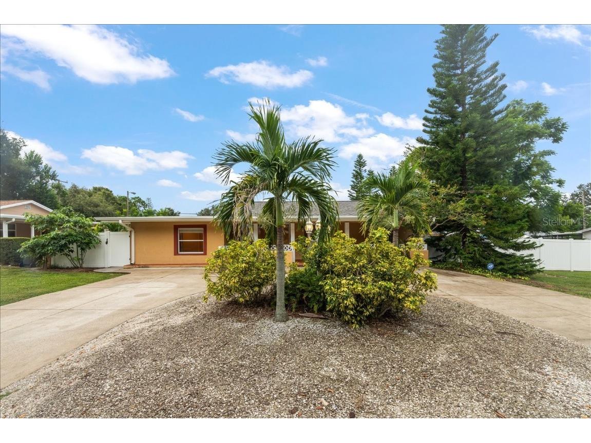 5390 48th Avenue N Saint Petersburg FL 33709 TB8416666 image5