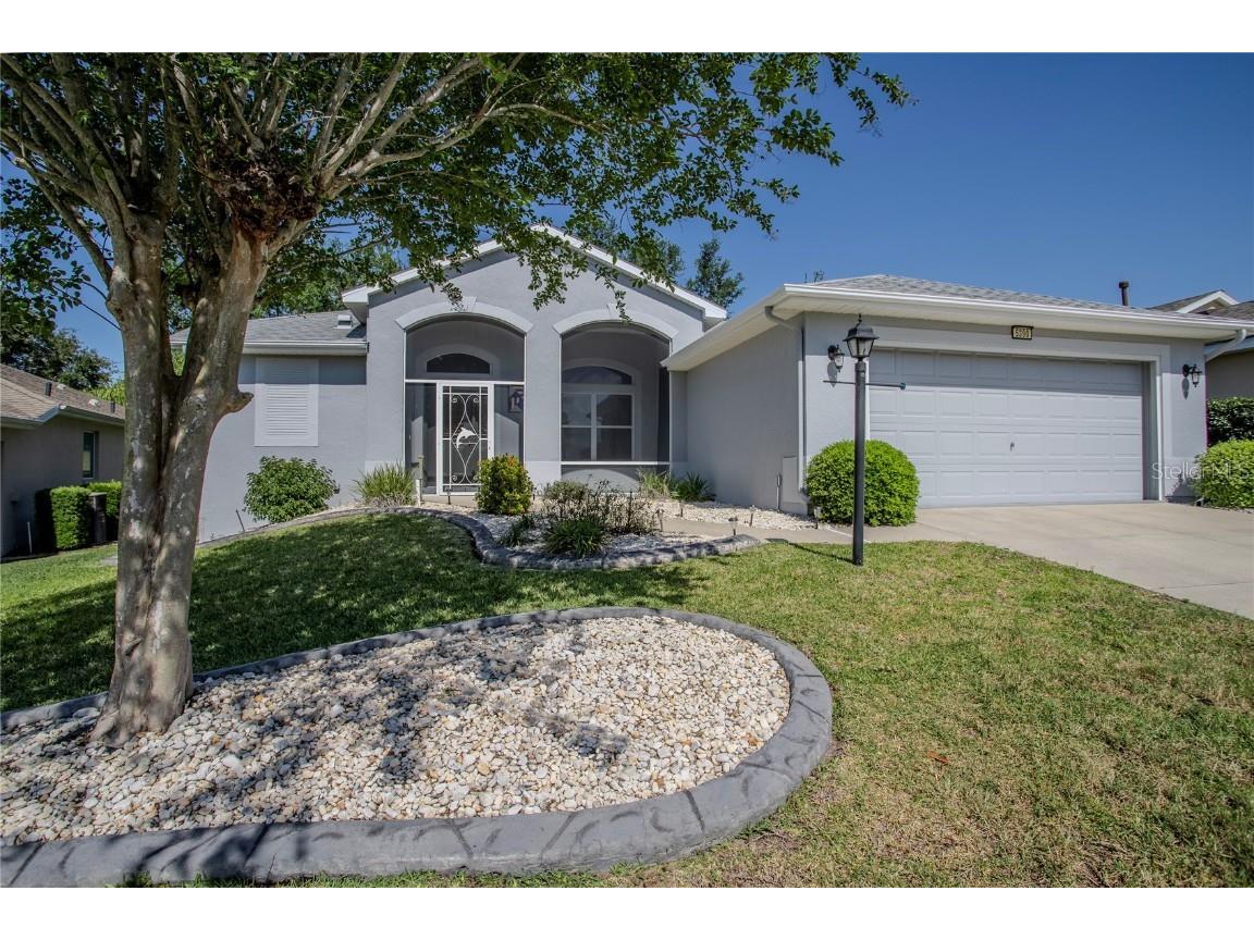 5390 Charleston Avenue Tavares FL 32778 - LITTLE LAKE HARRIS G5081225 image1