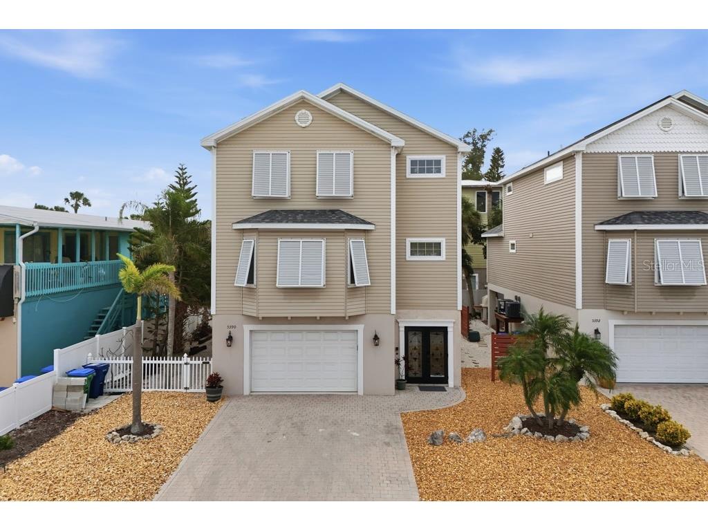 5390 Gulf Drive Holmes Beach FL 34217 A4673790 image1