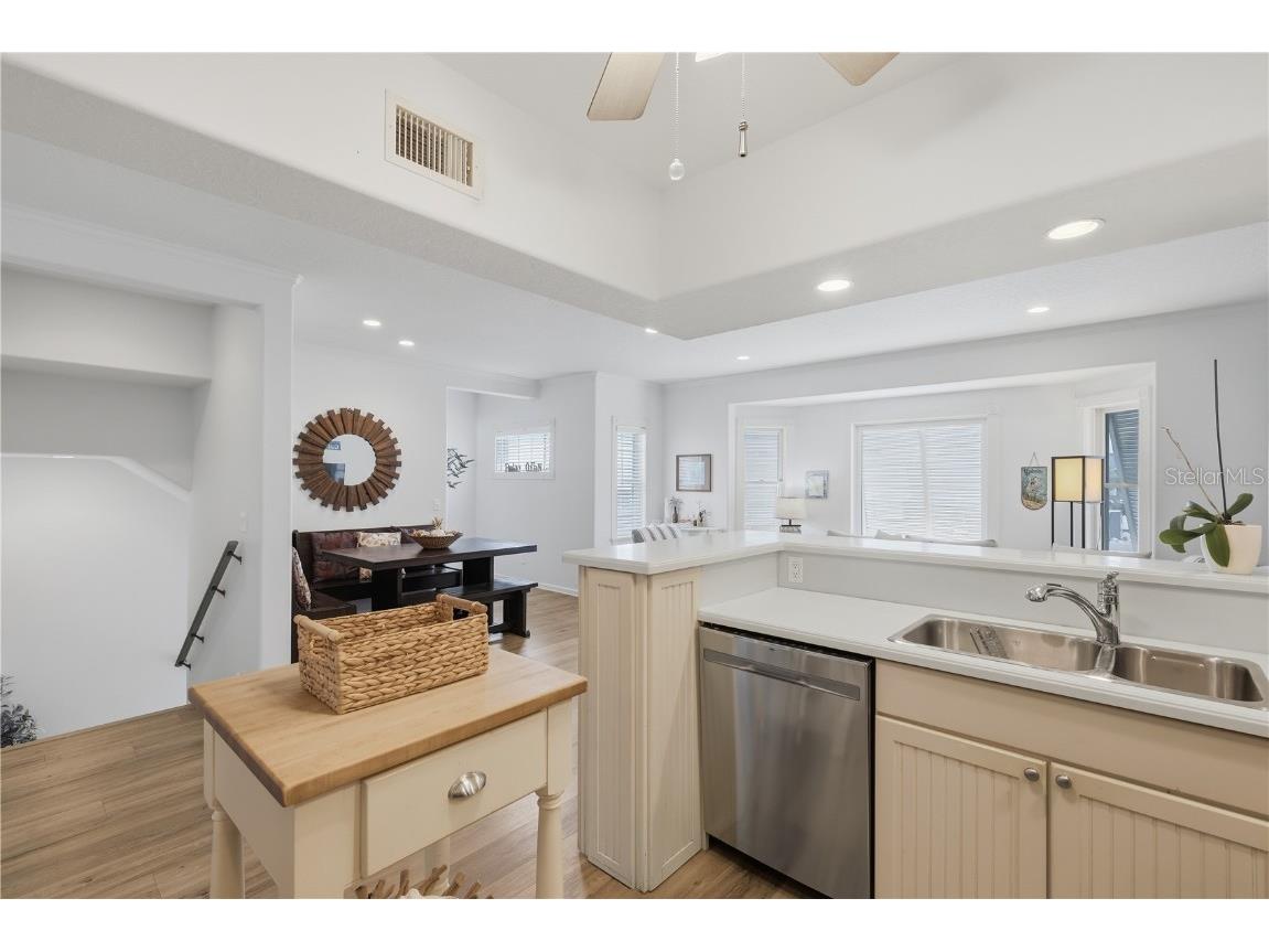 5390 Gulf Drive Holmes Beach FL 34217 A4673790 image10