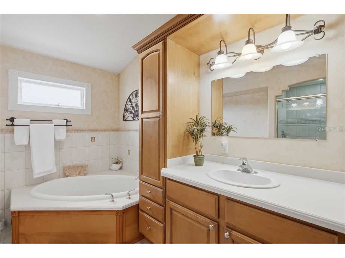 5390 Gulf Drive Holmes Beach FL 34217 A4673790 image27