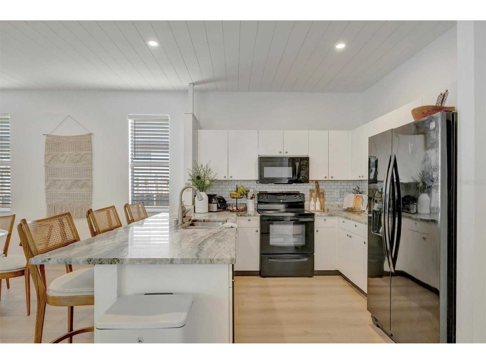 5390 Matthew Court Sarasota FL 34231 A4677352 image24