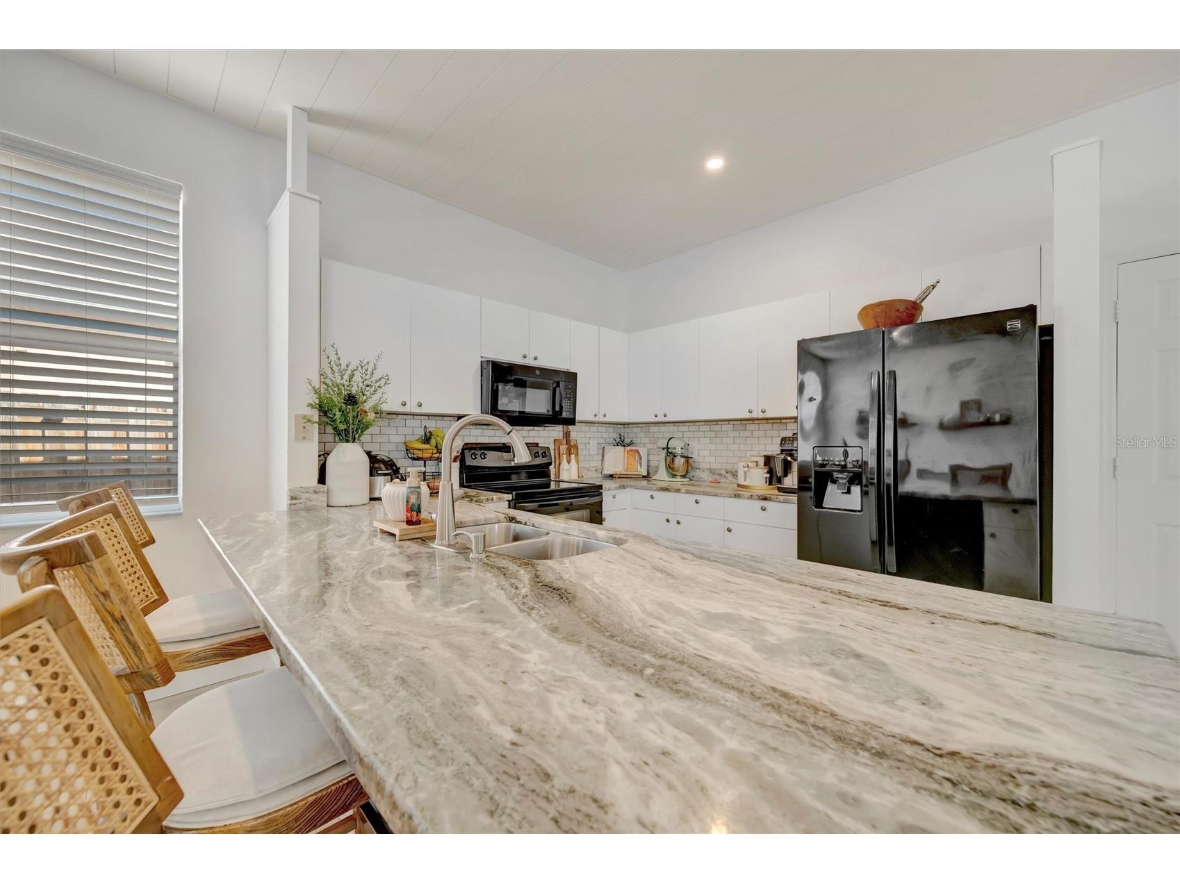 5390 Matthew Court Sarasota FL 34231 A4677352 image26