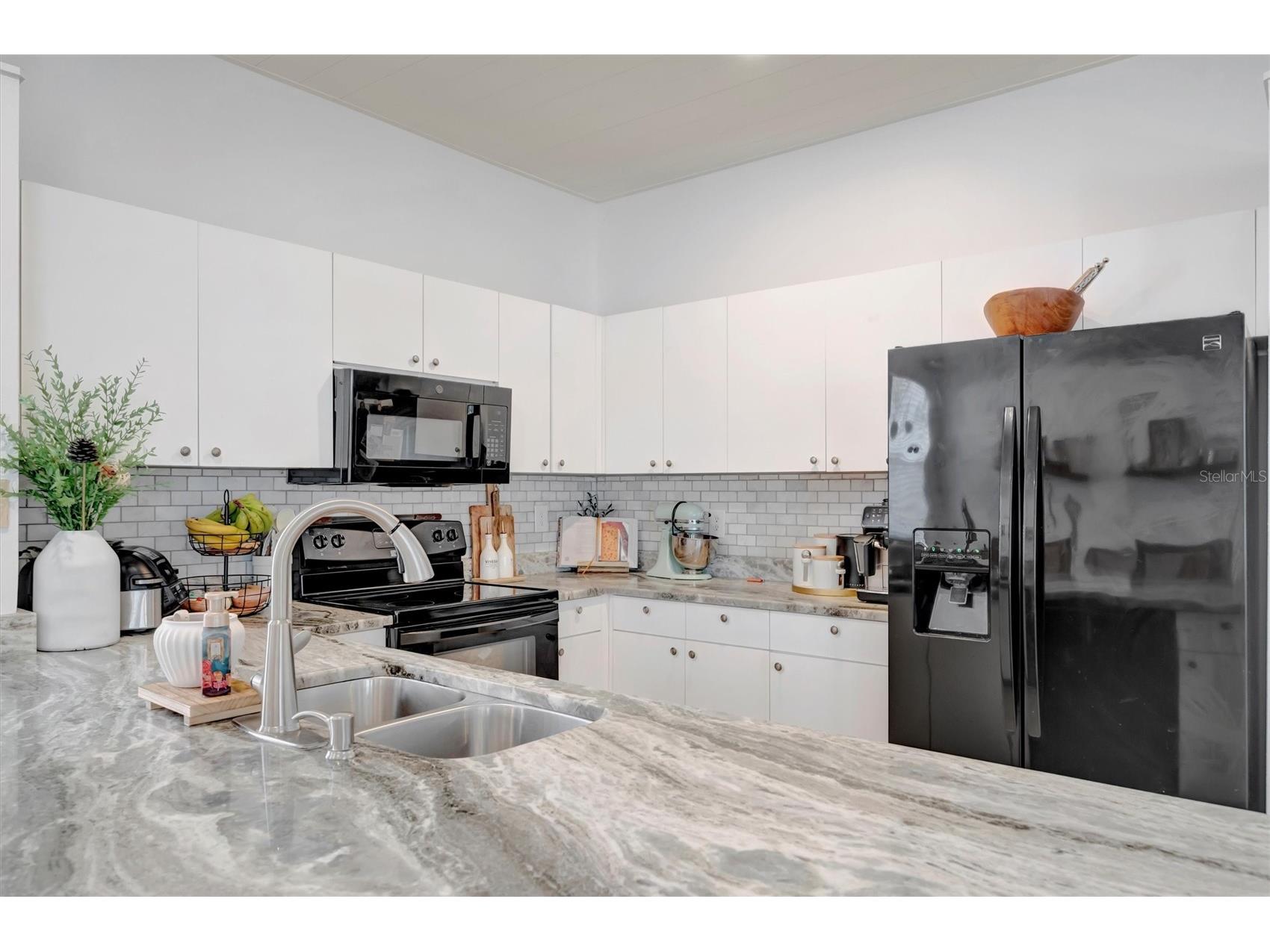 5390 Matthew Court Sarasota FL 34231 A4677352 image27