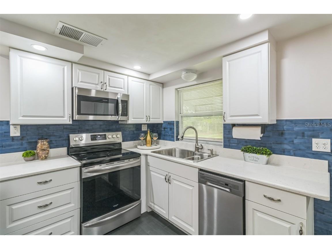 5390 S Manatee Terrace Homosassa FL 34446 TB8439645 image8