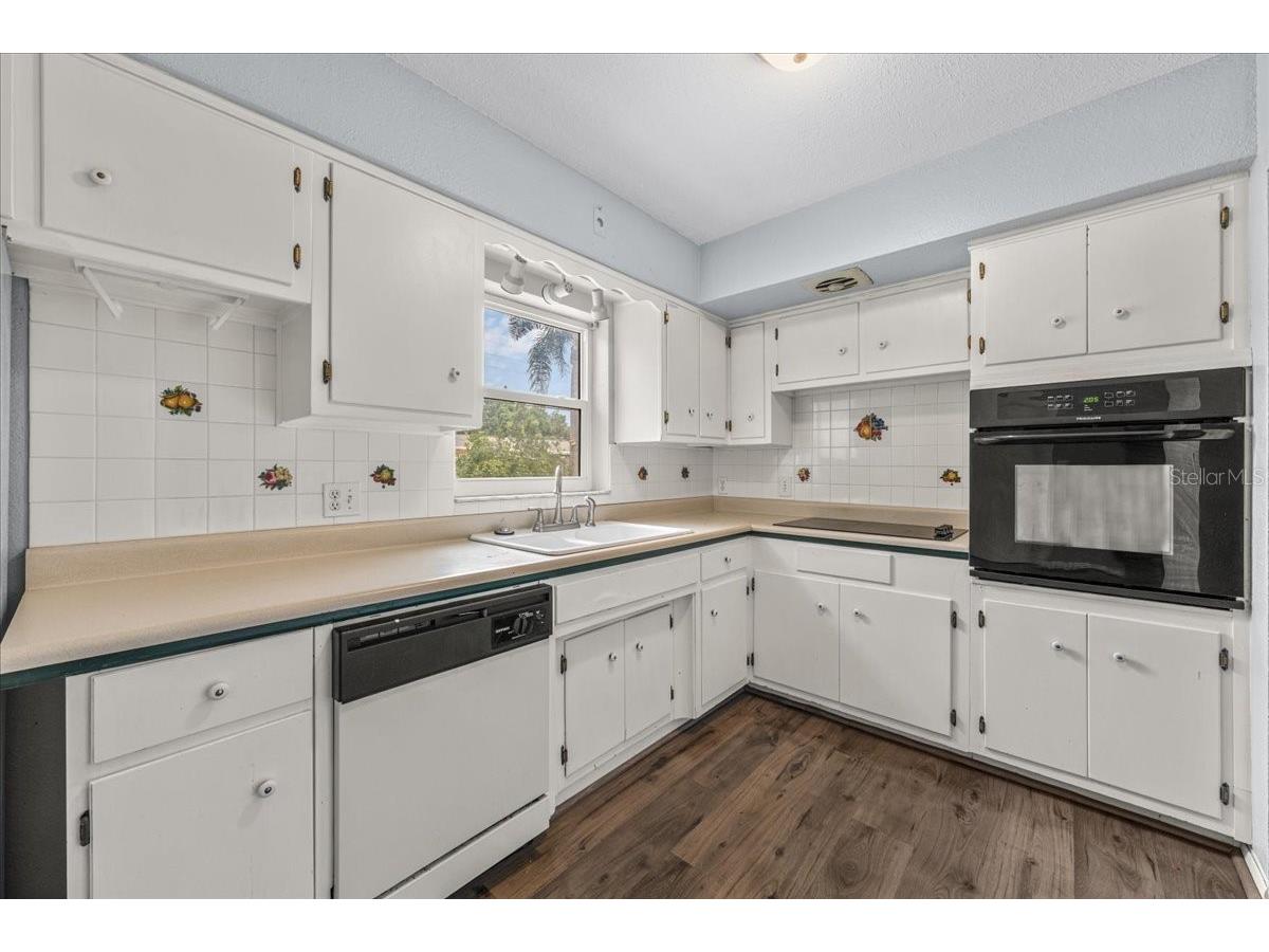 5399 24th Terrace N Saint Petersburg FL 33710 TB8529252 image6