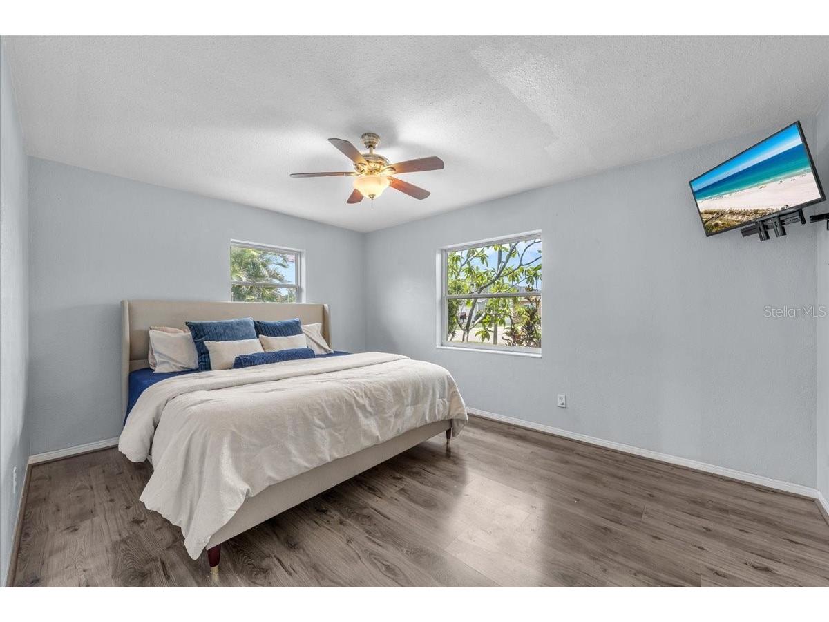 5399 24th Terrace N Saint Petersburg FL 33710 TB8529252 image8