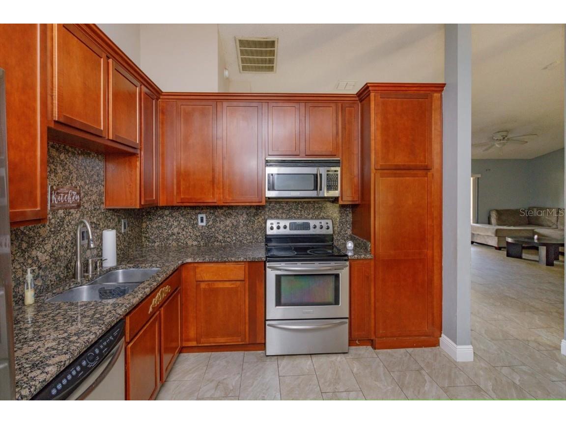 54 Dorset Drive Kissimmee FL 34758 TB8452089 image10