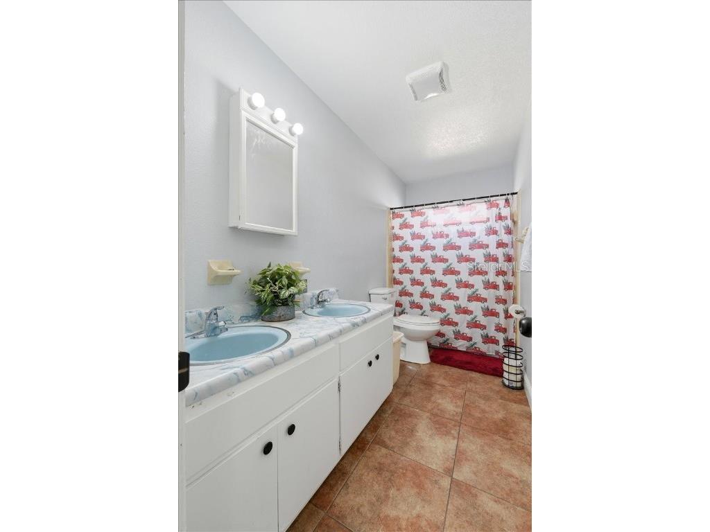 54 Gardner Avenue Lake Wales FL 33898 P4937189 image18