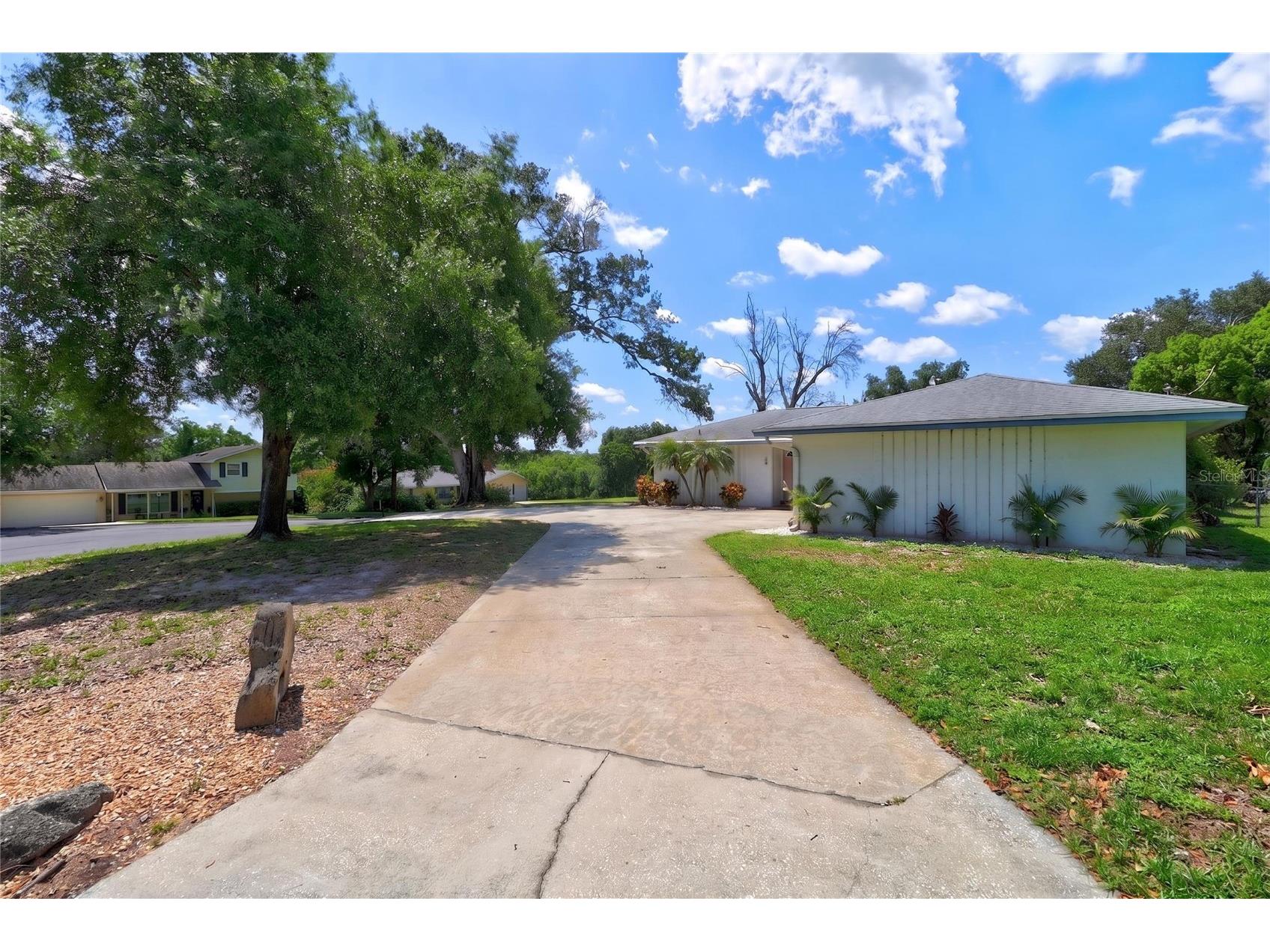 54 Lake Link Circle SE Winter Haven FL 33884 L4962810 image2