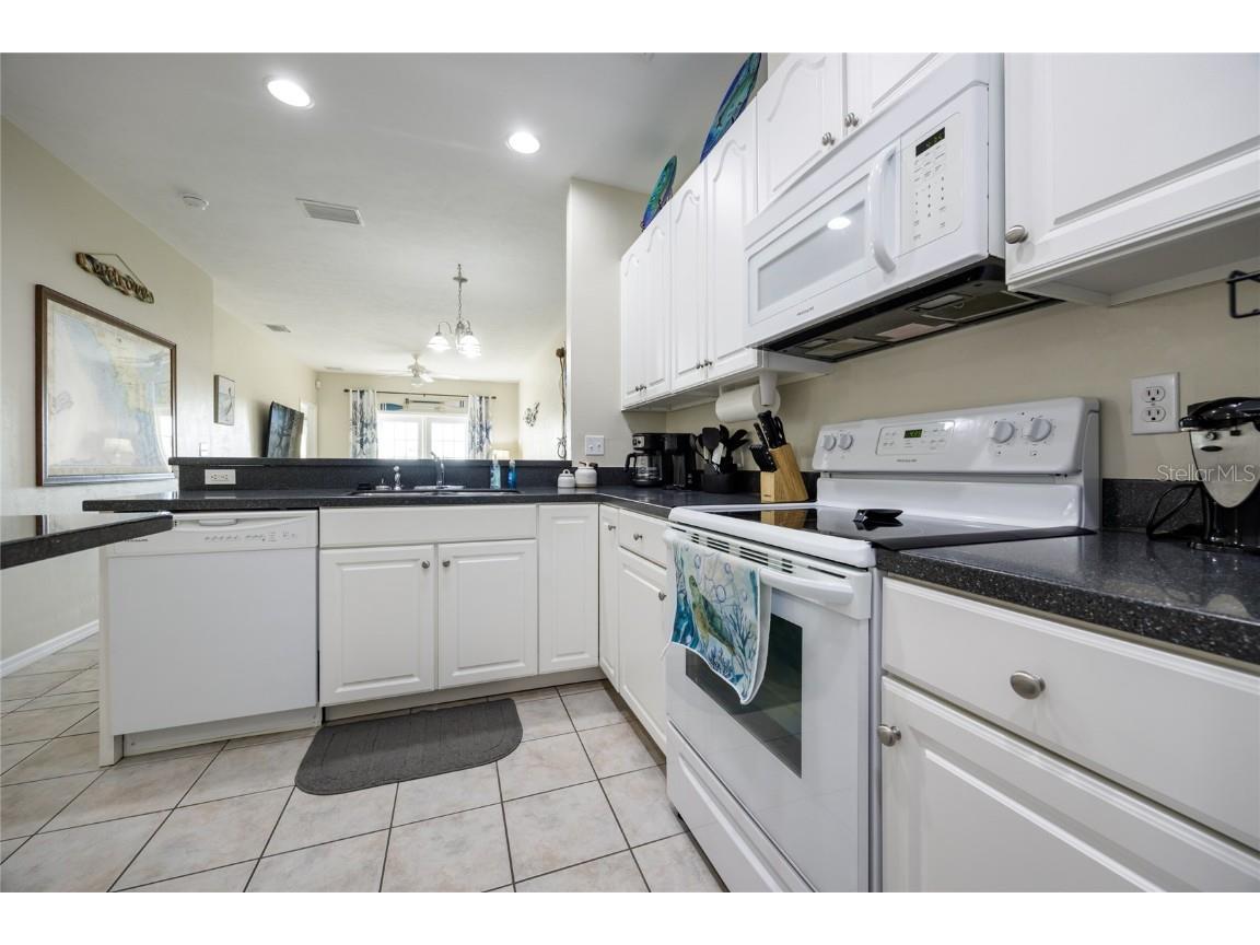 54 SE Se 910 Avenue #210 Suwannee FL 32692 G5104575 image9