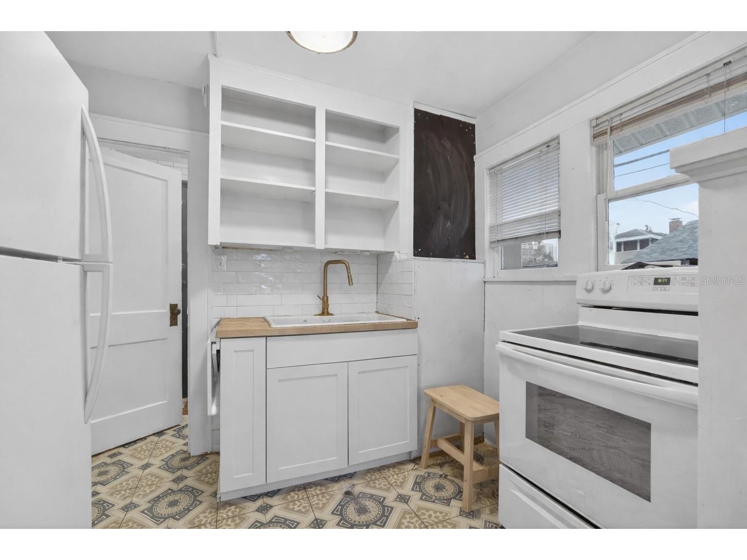 540 1/2 7th Avenue N Saint Petersburg FL 33701 A4688246 image10