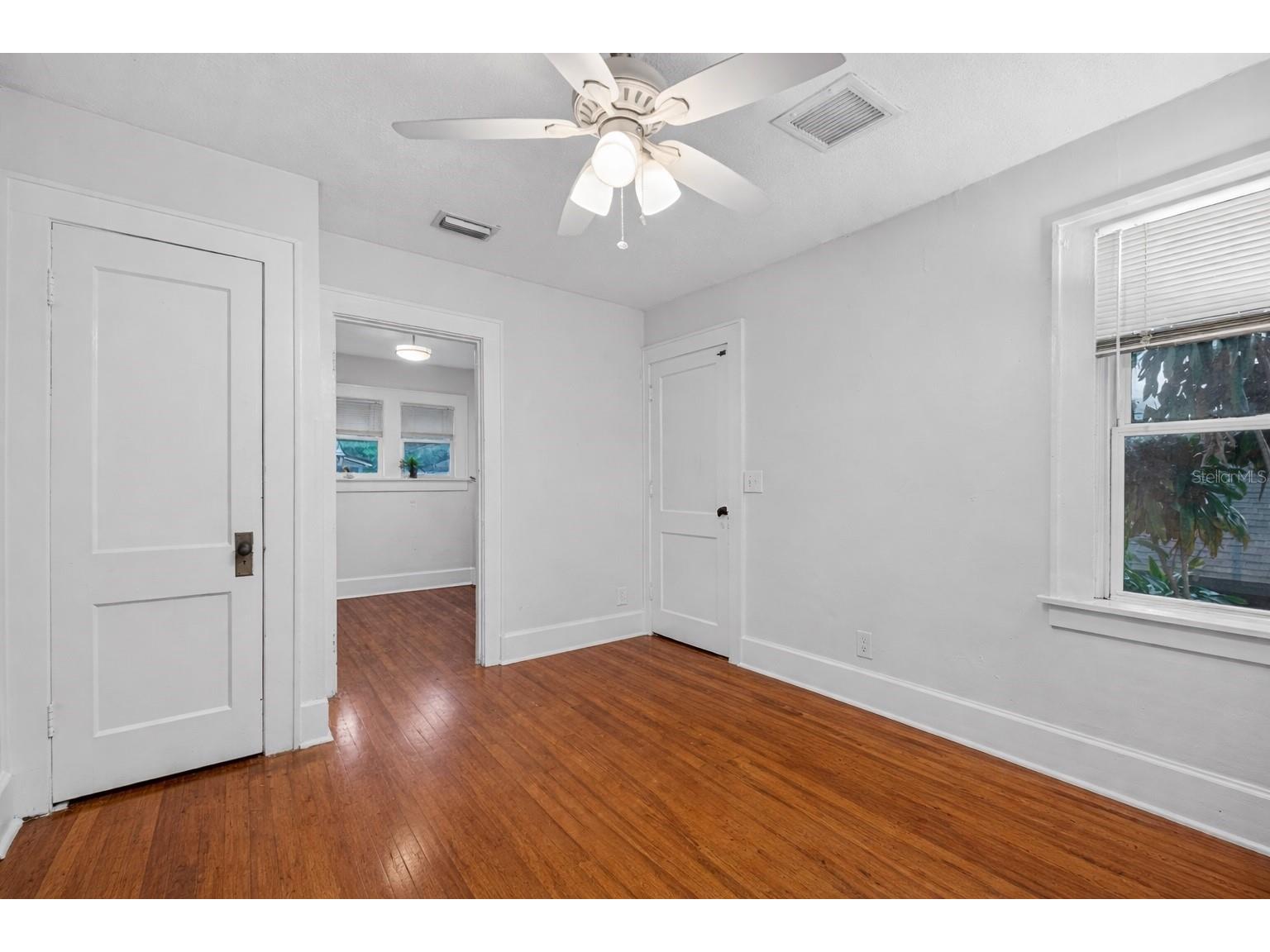 540 1/2 7th Avenue N Saint Petersburg FL 33701 A4688246 image13