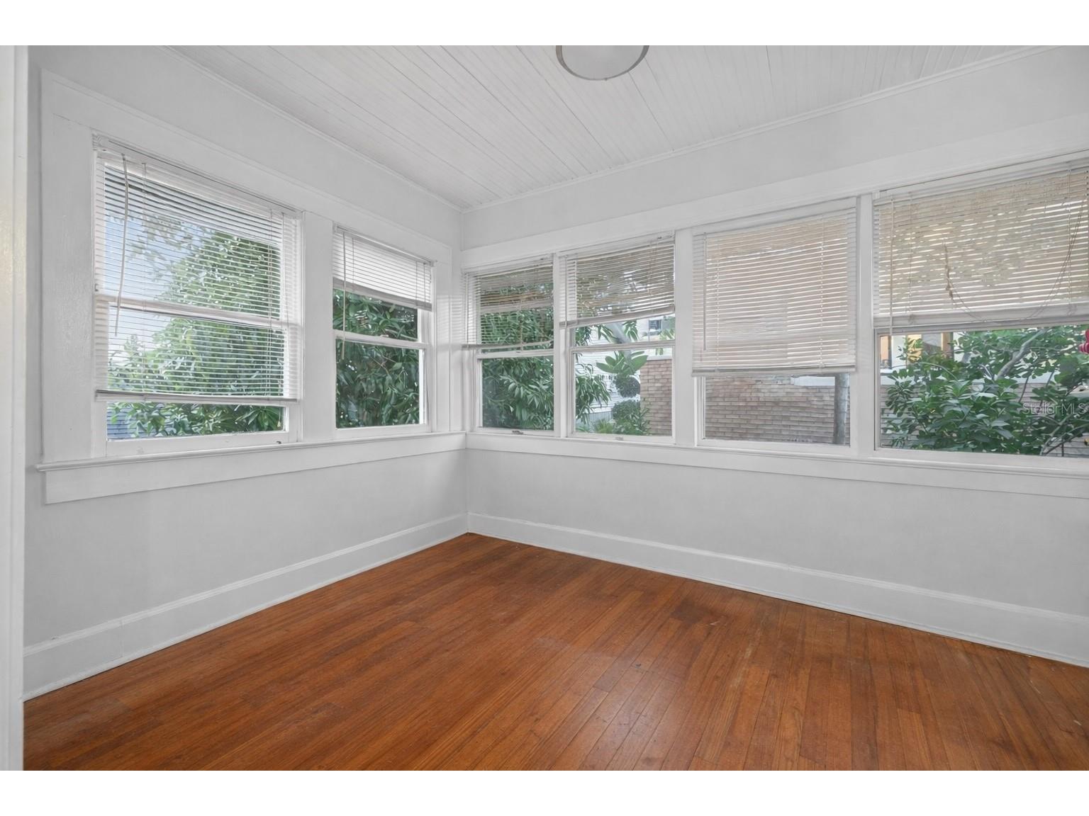 540 1/2 7th Avenue N Saint Petersburg FL 33701 A4688246 image17