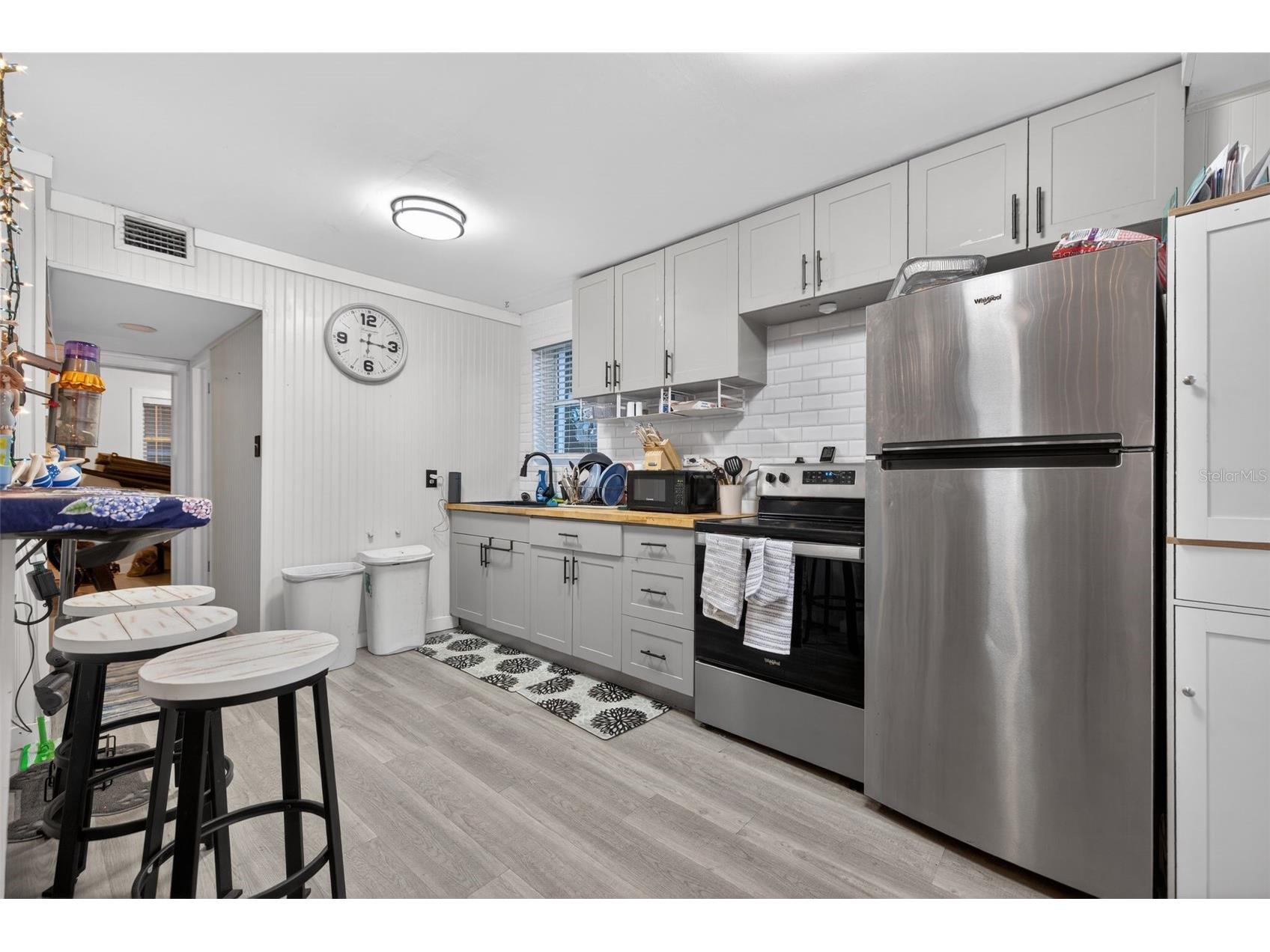 540 1/2 7th Avenue N Saint Petersburg FL 33701 A4688246 image4