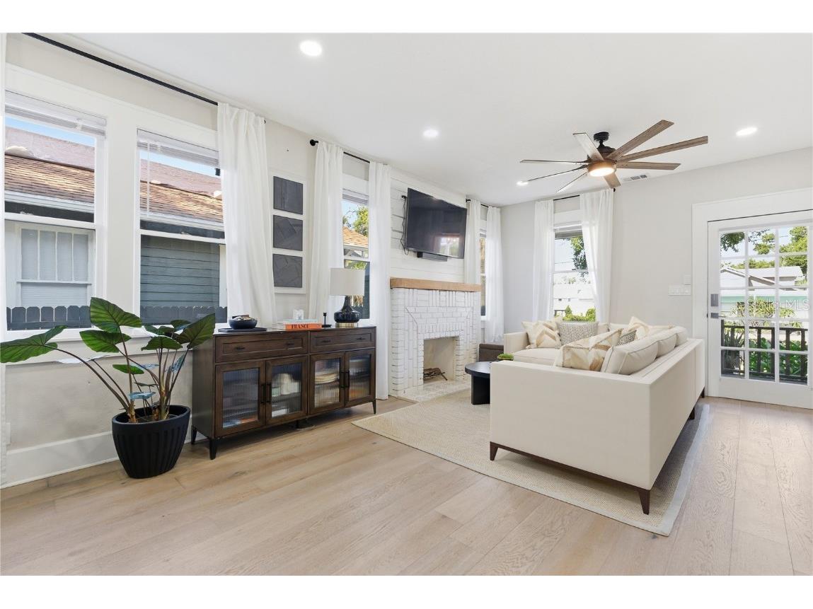 540 9th Avenue N Saint Petersburg FL 33701 TB8444652 image11