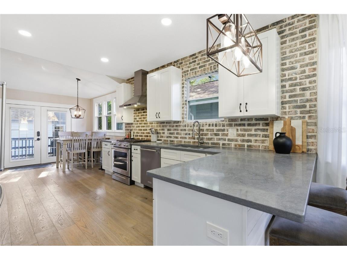 540 9th Avenue N Saint Petersburg FL 33701 TB8444652 image14