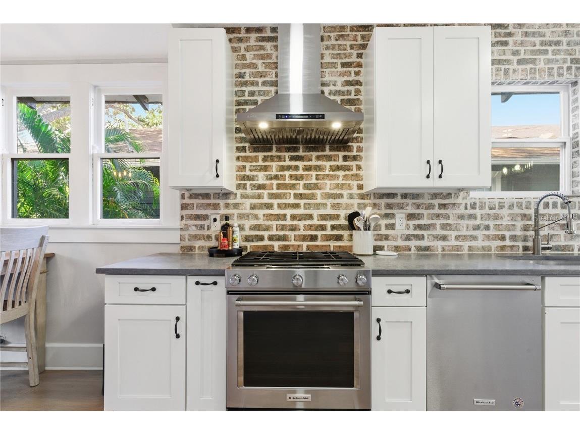 540 9th Avenue N Saint Petersburg FL 33701 TB8444652 image17