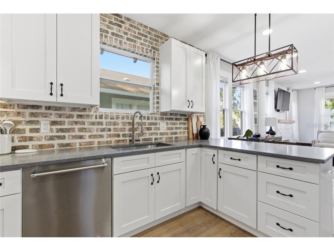 540 9th Avenue N Saint Petersburg FL 33701 TB8444652 image19