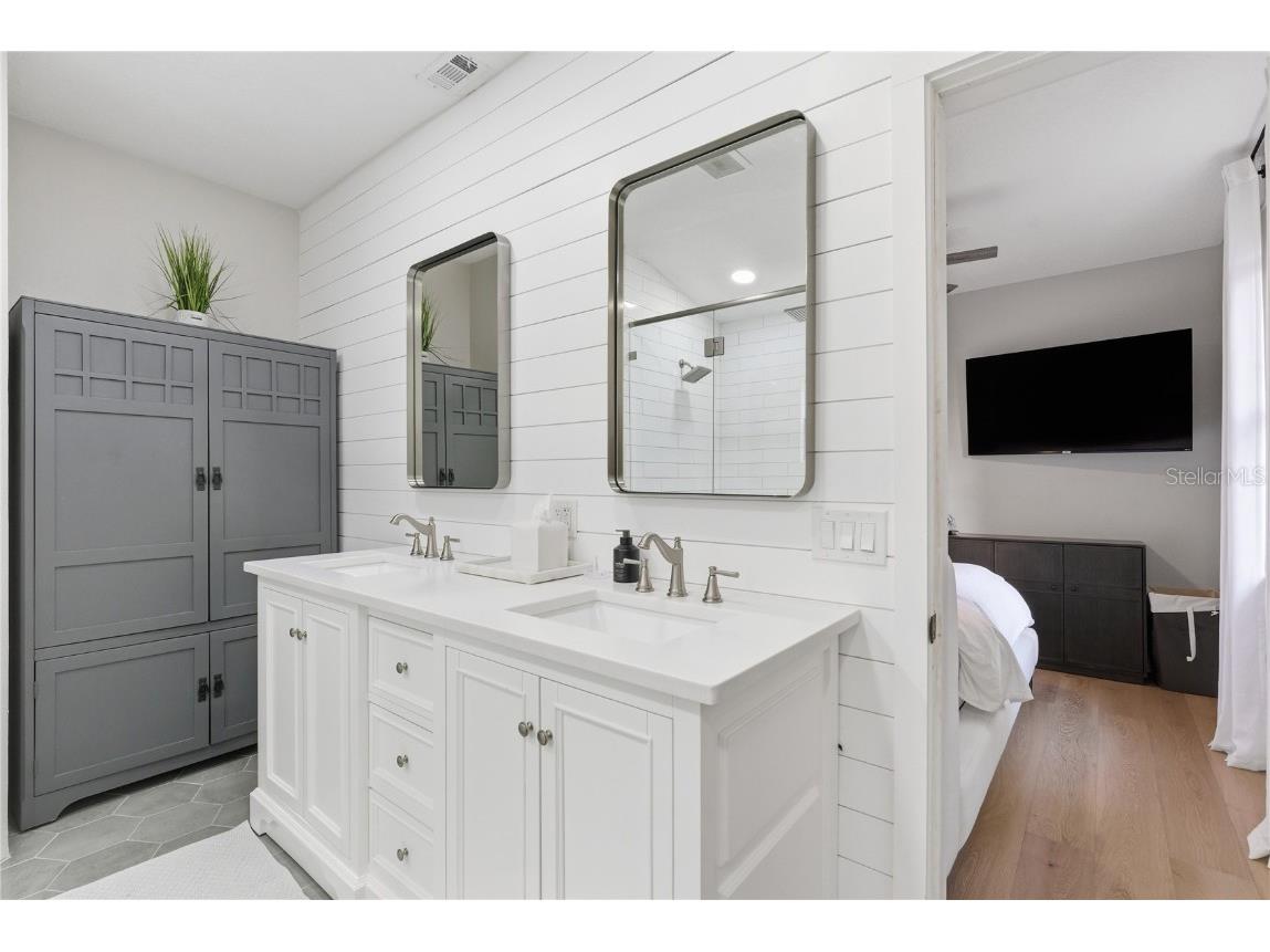 540 9th Avenue N Saint Petersburg FL 33701 TB8444652 image24