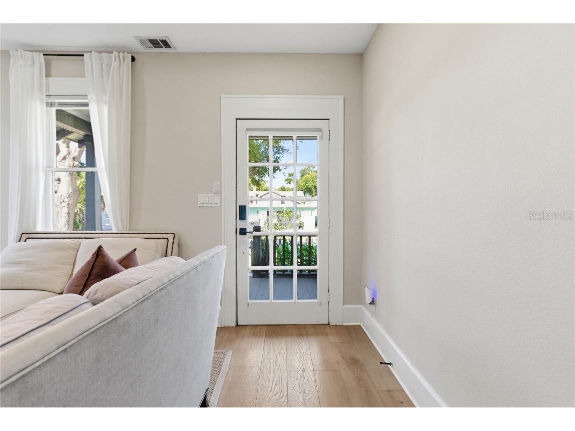 540 9th Avenue N Saint Petersburg FL 33701 TB8444652 image8