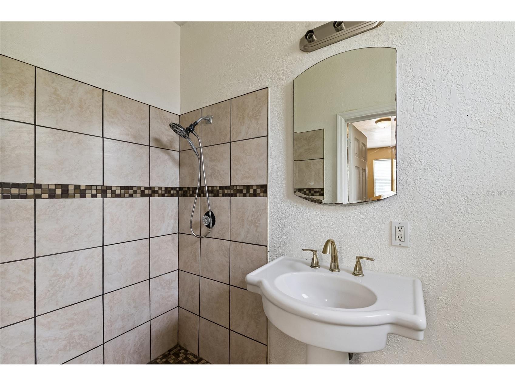 540 Colfax Drive Daytona Beach FL 32114 V4949264 image15