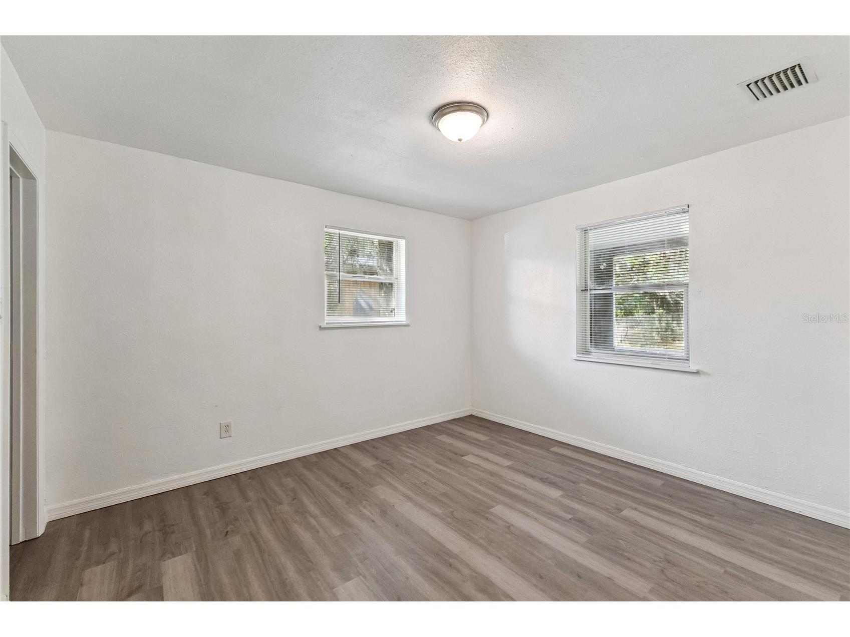 540 Colfax Drive Daytona Beach FL 32114 V4949264 image17