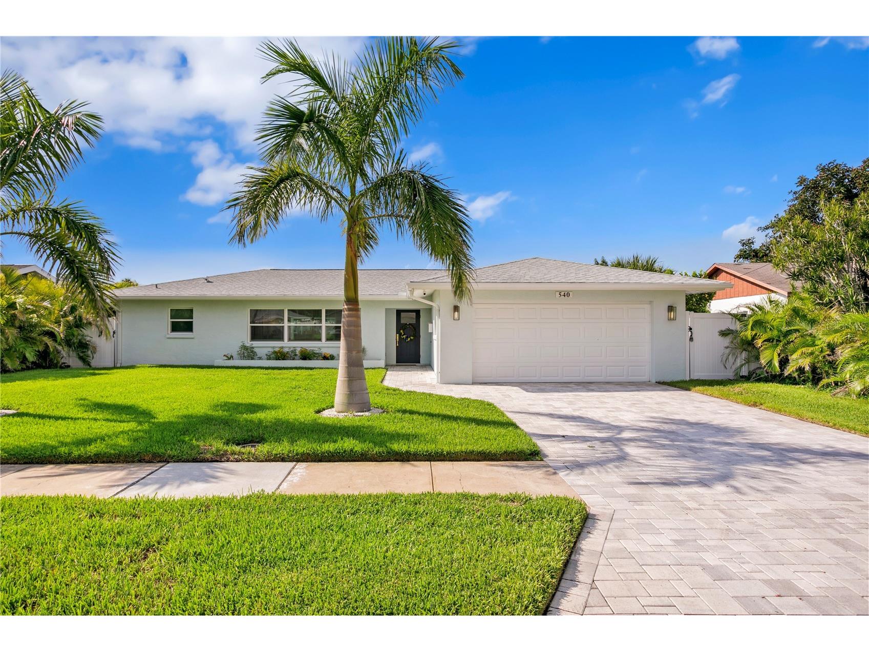 540 Dolphin Avenue SE Saint Petersburg FL 33705 - TAMPA BAY TB8428347 image1