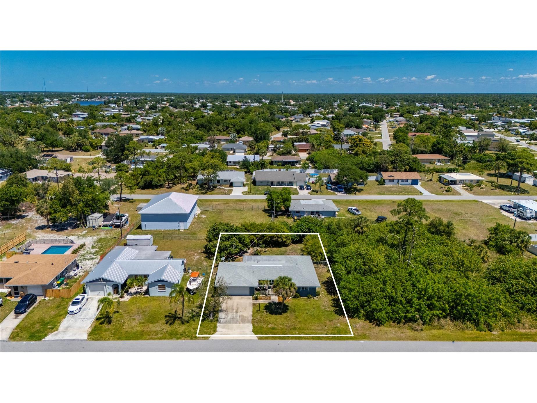540 Grove Avenue NW Port Charlotte FL 33952 C7525314 image2