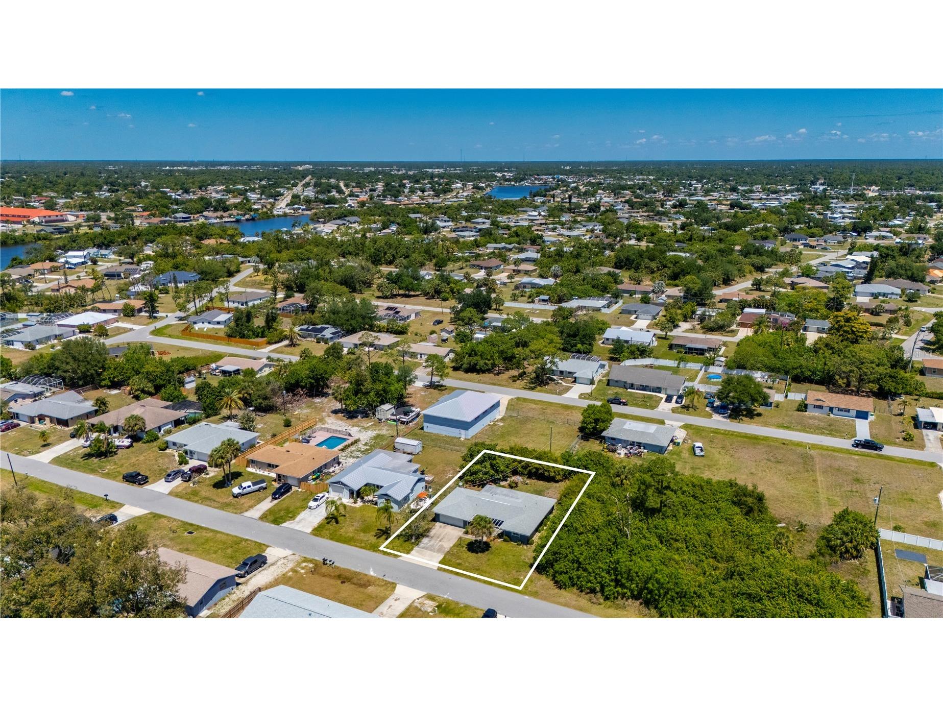 540 Grove Avenue NW Port Charlotte FL 33952 C7525314 image45