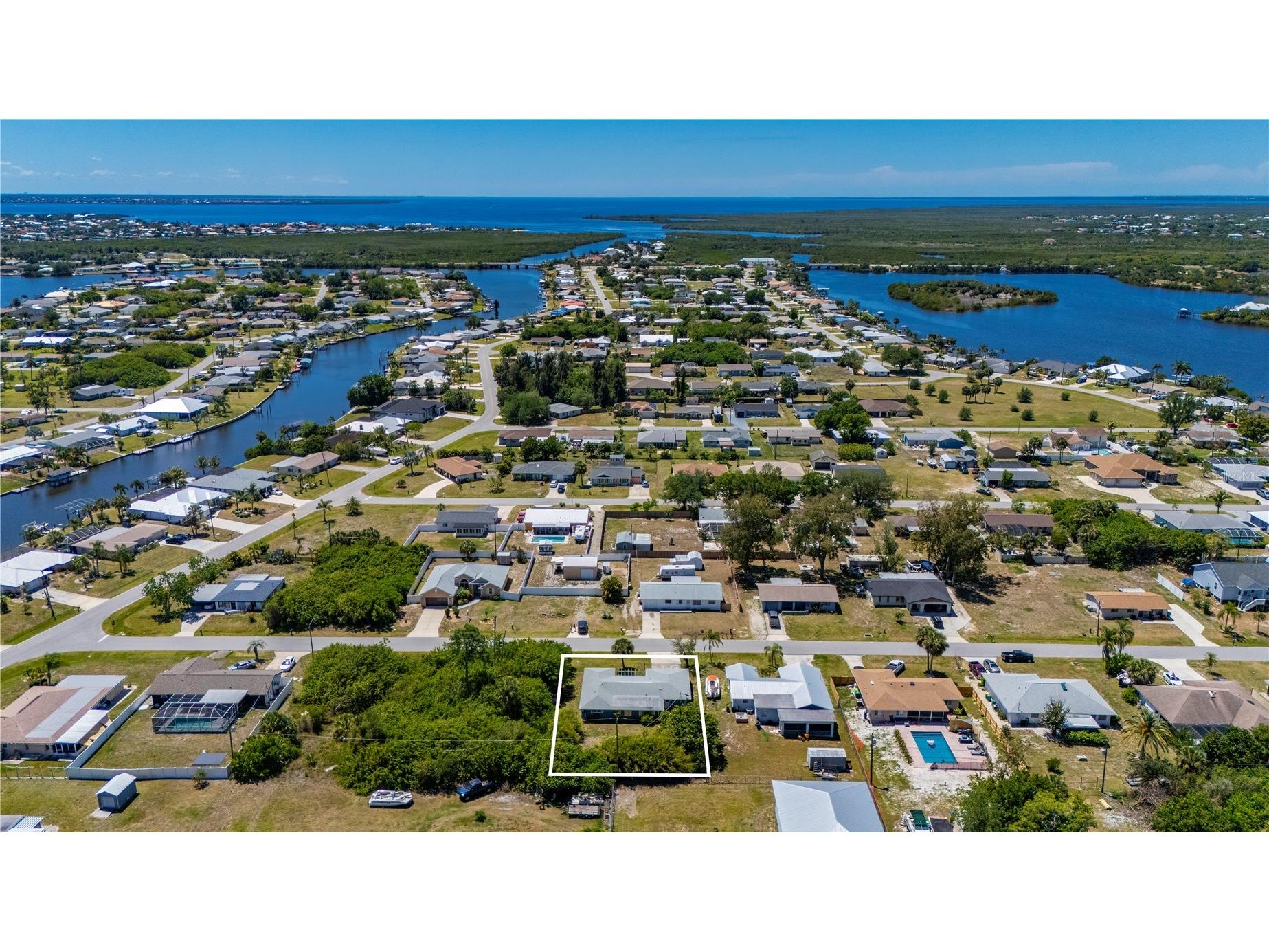 540 Grove Avenue NW Port Charlotte FL 33952 C7525314 image47