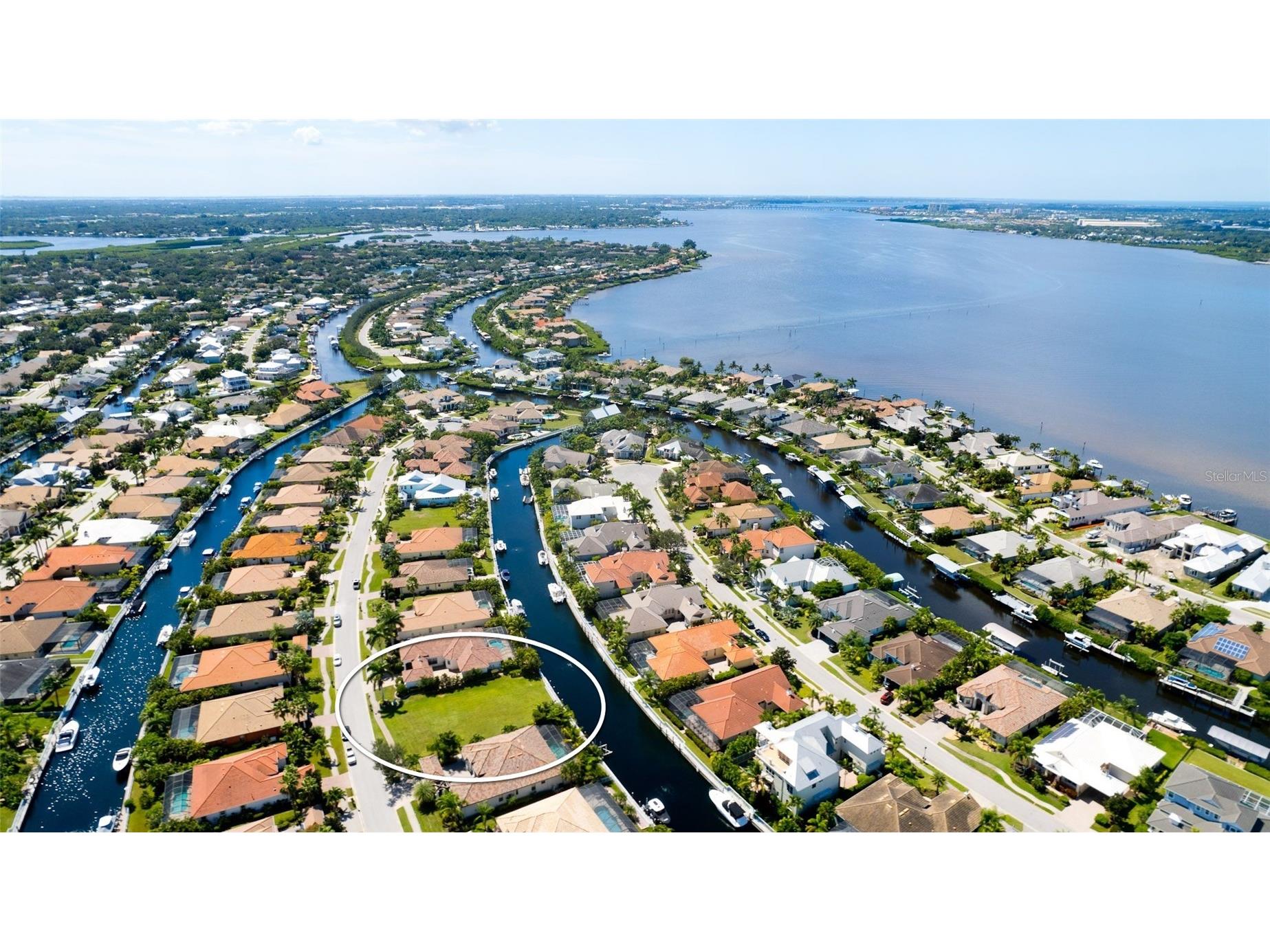 540 Mast Drive Bradenton FL 34208 TB8503211 image1