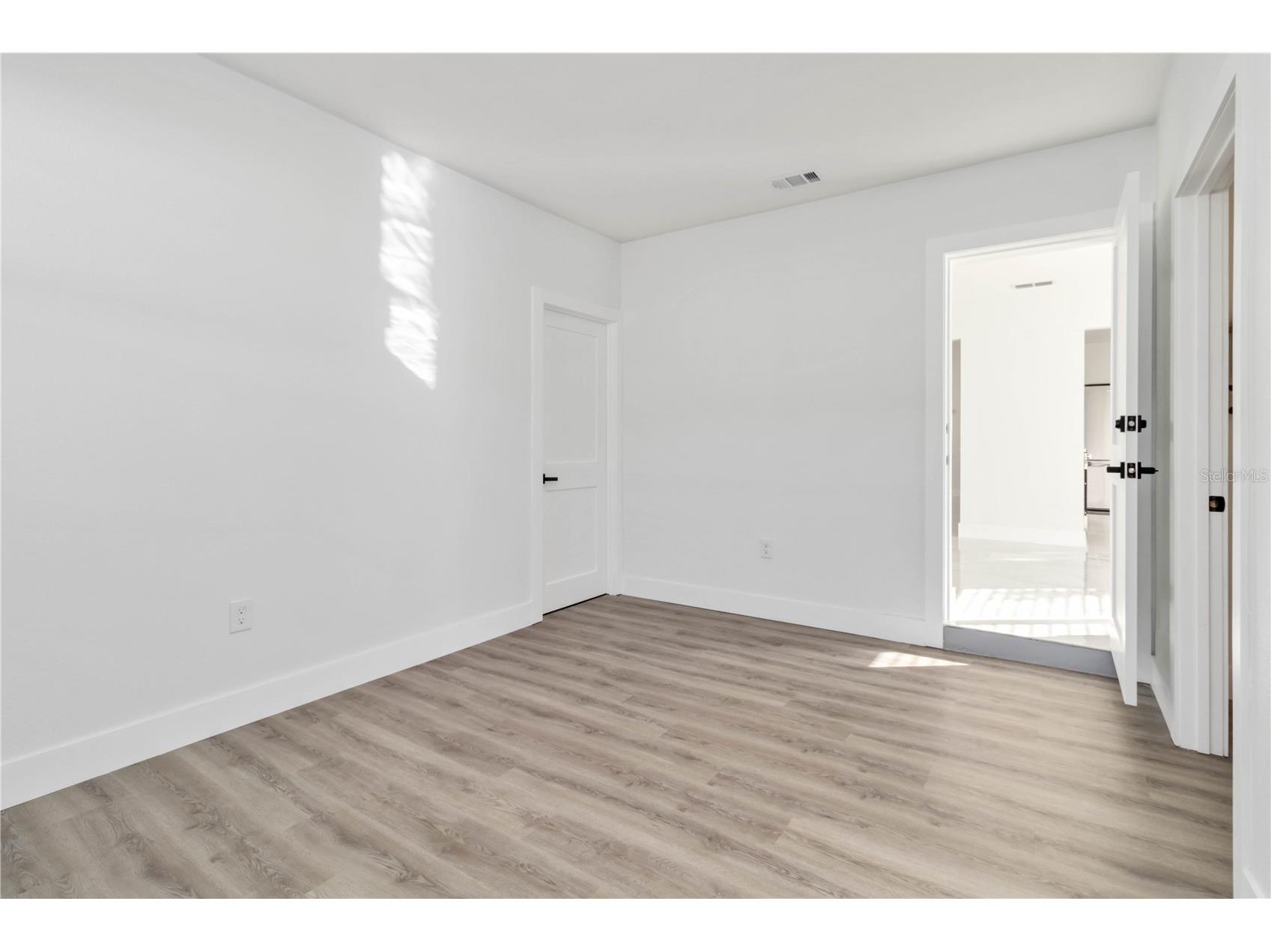 540 Milwaukee Avenue Dunedin FL 34698 TB8473491 image22