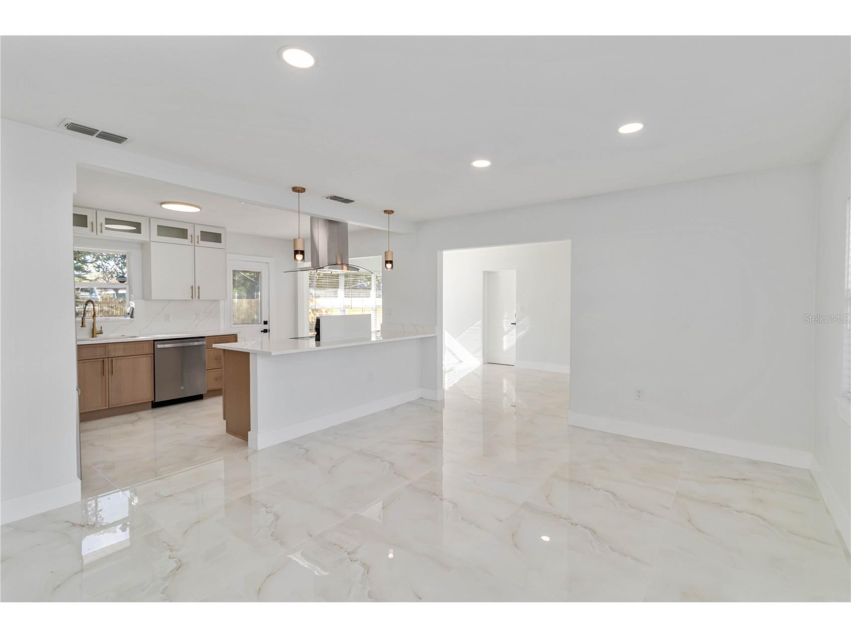 540 Milwaukee Avenue Dunedin FL 34698 TB8473491 image7